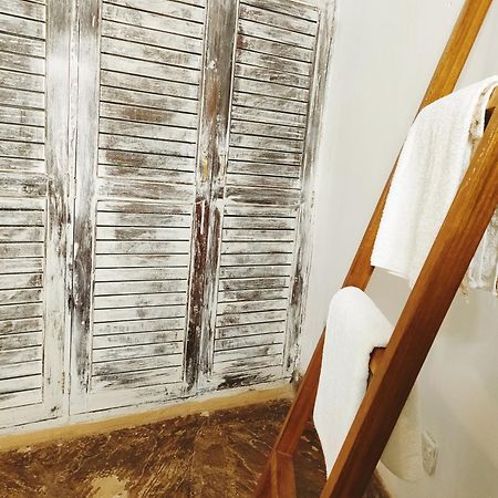 مبيت وإفطار شاطئ دياني Upani In Diani المظهر الخارجي الصورة