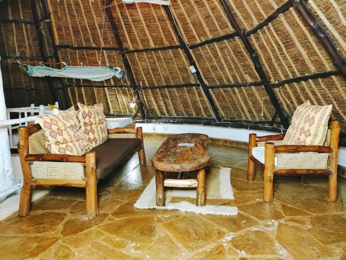 مبيت وإفطار شاطئ دياني Upani In Diani المظهر الخارجي الصورة