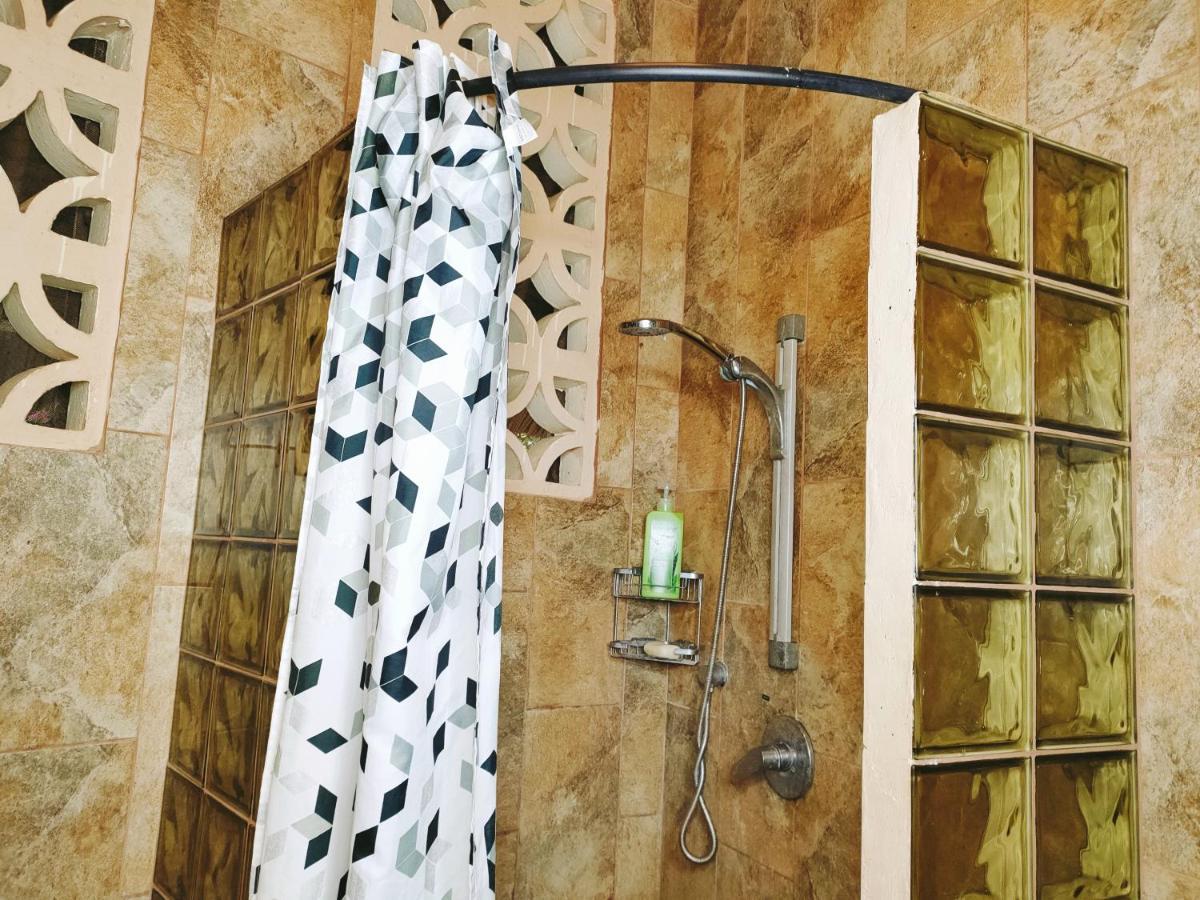 مبيت وإفطار شاطئ دياني Upani In Diani المظهر الخارجي الصورة