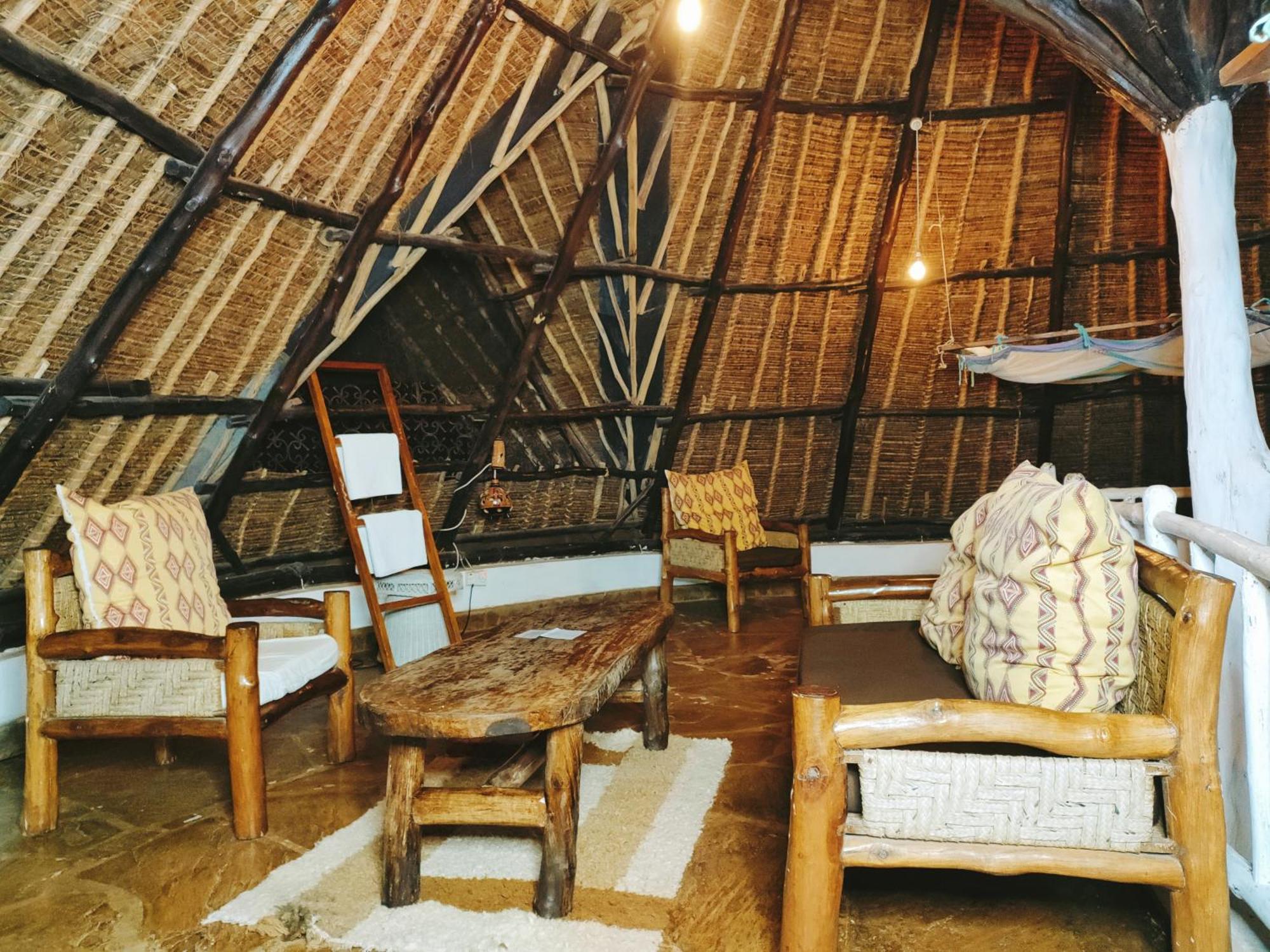 مبيت وإفطار شاطئ دياني Upani In Diani المظهر الخارجي الصورة