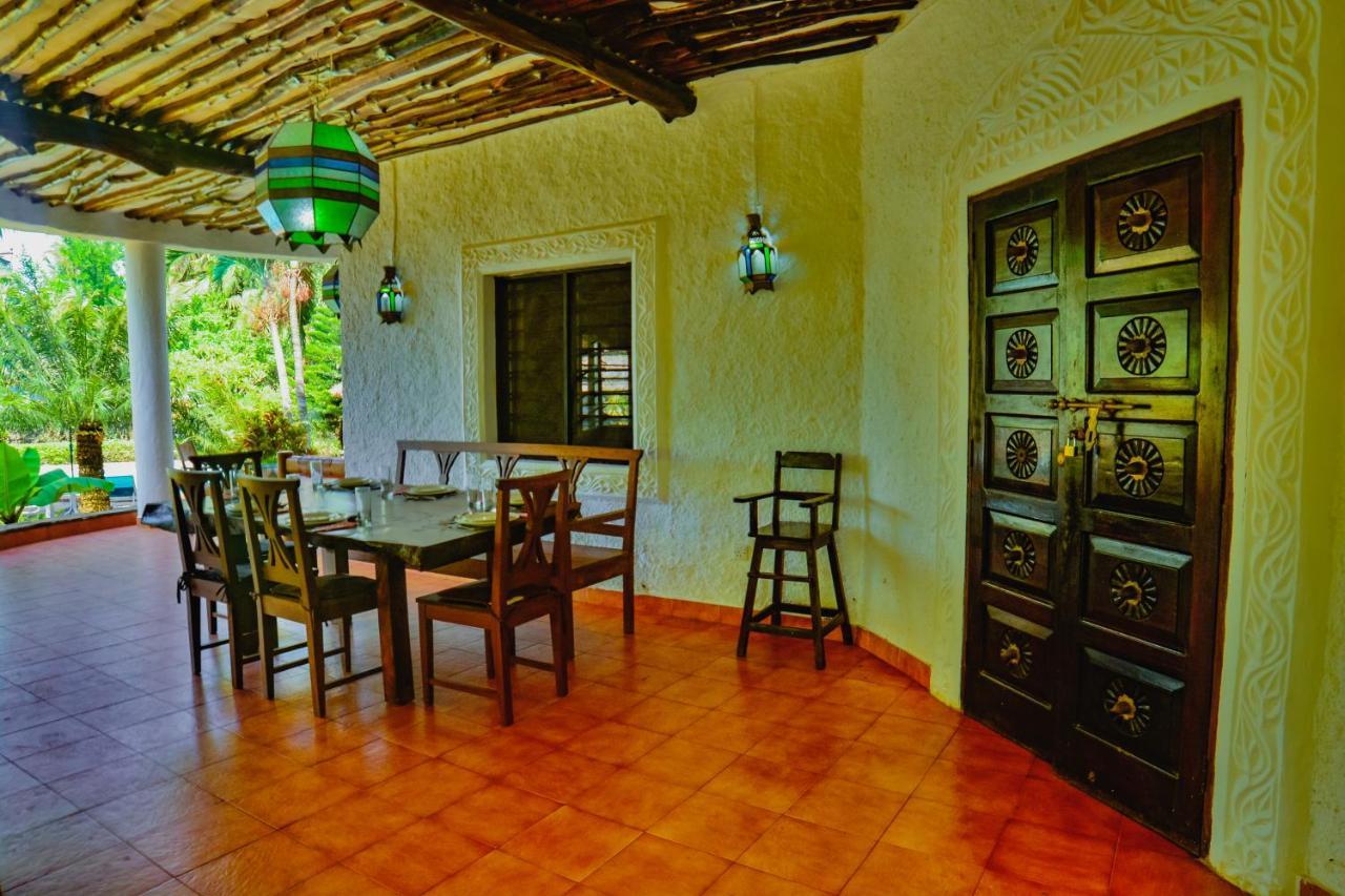 مبيت وإفطار شاطئ دياني Upani In Diani المظهر الخارجي الصورة