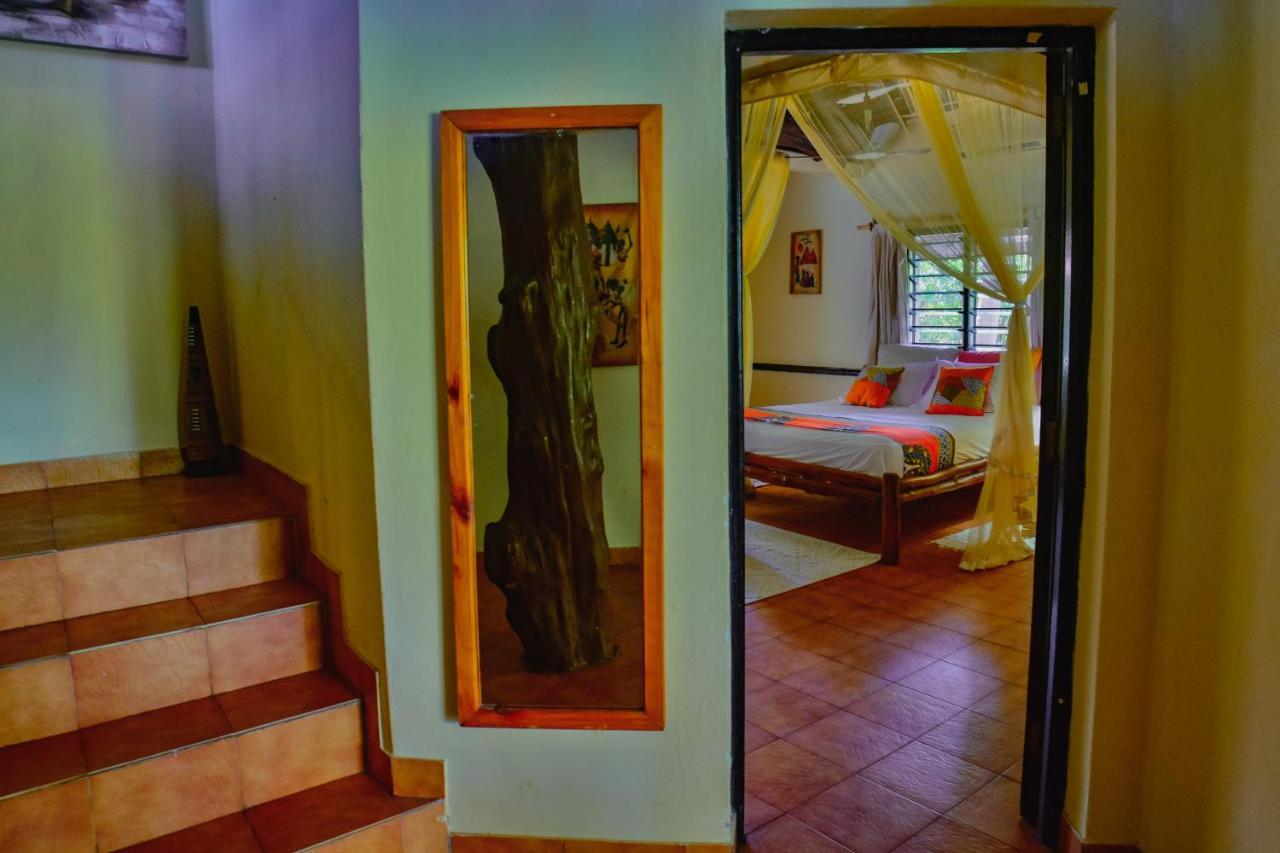 مبيت وإفطار شاطئ دياني Upani In Diani المظهر الخارجي الصورة