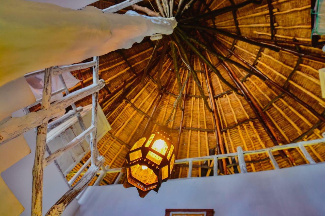 مبيت وإفطار شاطئ دياني Upani In Diani المظهر الخارجي الصورة